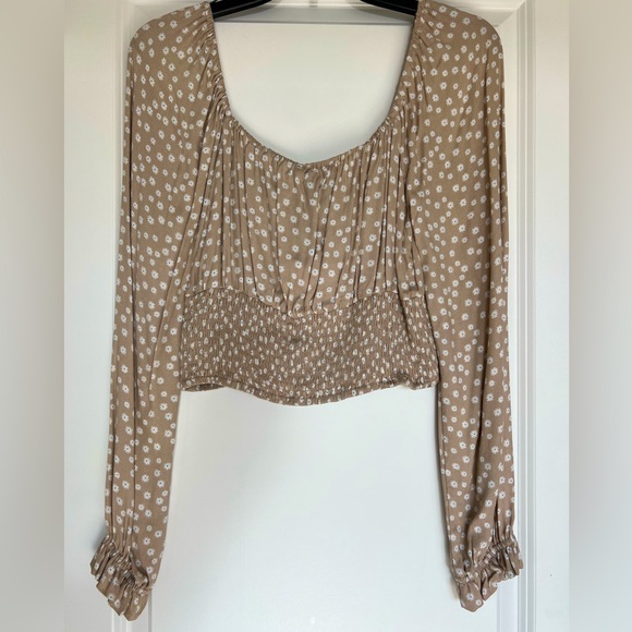 NWT Forever 21 Floral Long Sleeve Smocked Blouse - Picture 4 of 7